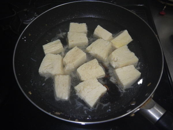 自家製凍り豆腐と鶏そぼろの煮込み